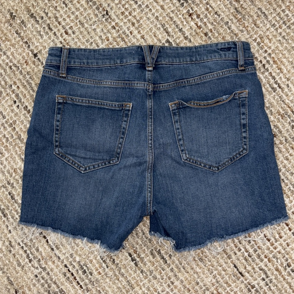 Vineyard Vines Blue Denim Shorts - Picture 2 of 7